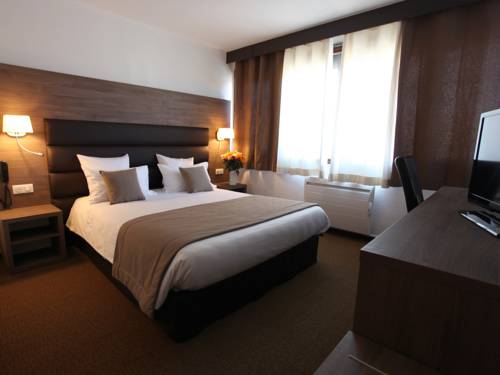 Imagen de la habitación del Hotel Hôtel Bastide, Bowling Du Rouergue. Foto 2
