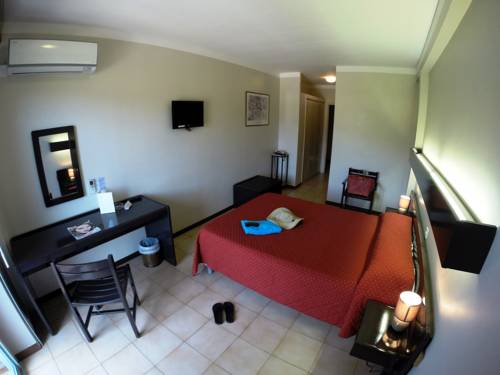 Imagen de la habitación del Hotel Hôtel Beach. Foto 4