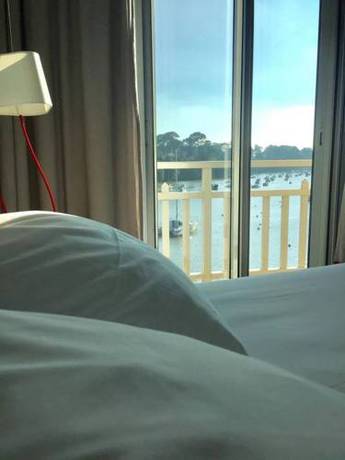 Imagen de la habitación del Hotel H&ocirc;tel Beau Soleil. Foto 16