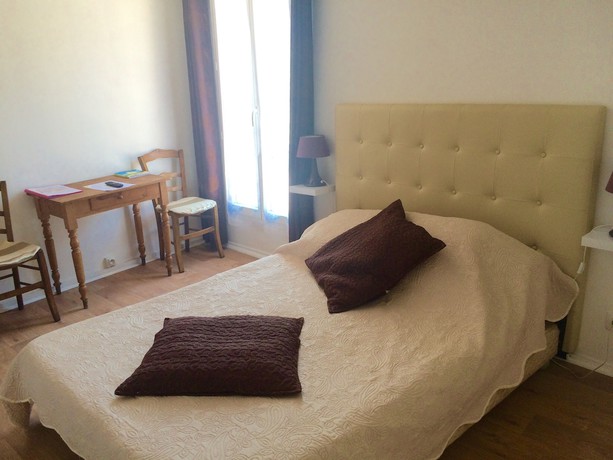 Imagen de la habitación del Hotel H&ocirc;tel Beaus&eacute;jour, Annot. Foto 10
