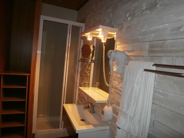 Imagen de la habitación del Hotel H&ocirc;tel Beaus&eacute;jour, Rouen. Foto 19