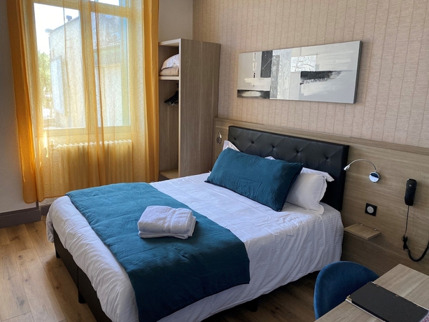 Imagen de la habitación del Hotel H&ocirc;tel Beausoleil. Foto 10