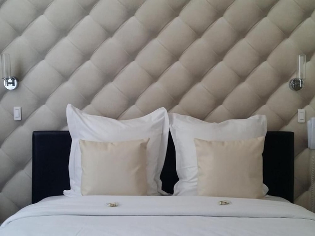Imagen de la habitación del Hotel H&ocirc;tel Beausoleil. Foto 14