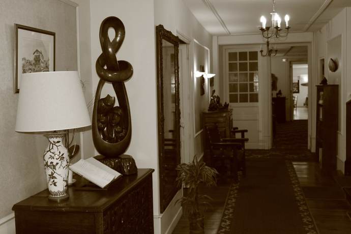 Imagen de los interiores del Hotel H&ocirc;tel Bel Air. Foto 19