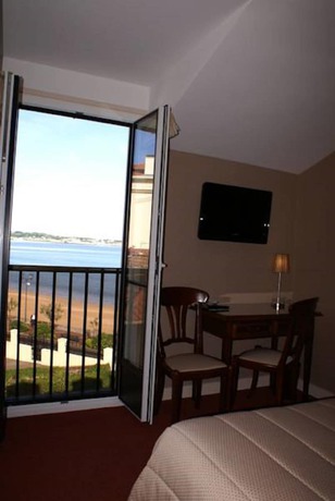 Imagen de la habitación del Hotel H&ocirc;tel Bel Air. Foto 12
