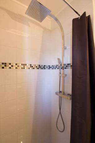 Imagen de la habitación del Hotel Hôtel Bellevue. Foto 4