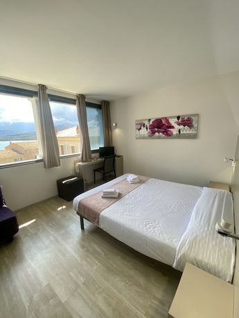 Imagen de la habitación del Hotel H&ocirc;tel Belv&eacute;d&egrave;re, Calvi. Foto 9