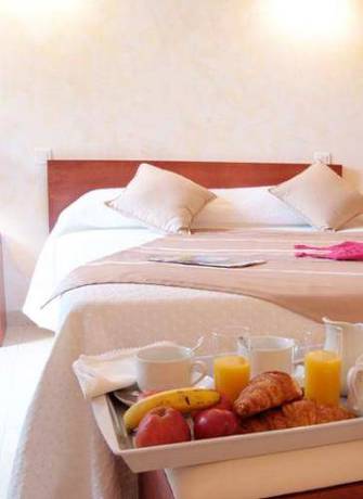 Imagen de la habitación del Hotel H&ocirc;tel Bon Encontre, Sarlat. Foto 7