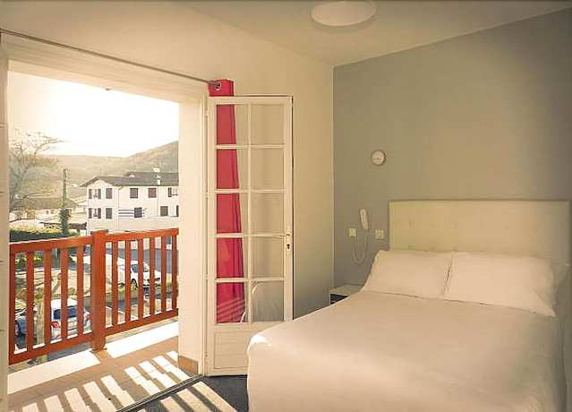 Imagen de la habitación del Hotel H&ocirc;tel Bonnet. Foto 14