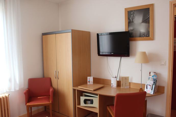 Imagen de la habitación del Hotel Hôtel Bristol. Foto 4