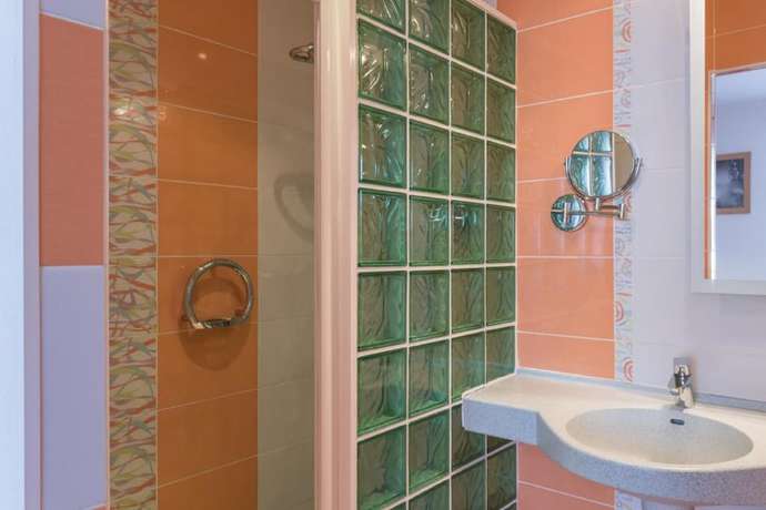 Imagen de la habitación del Hotel Hôtel Bristol. Foto 5