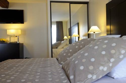 Imagen de la habitación del Hotel H&ocirc;tel Burgevin. Foto 4
