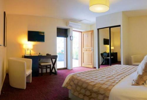 Imagen de la habitación del Hotel H&ocirc;tel Burgevin. Foto 11