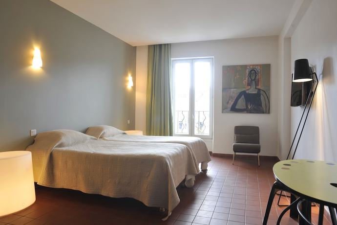 Imagen de la habitación del Hotel H&ocirc;tel Burrhus. Foto 2