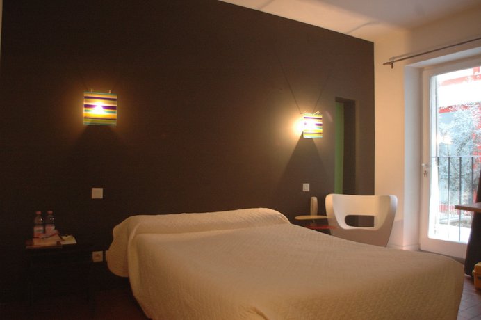 Imagen de la habitación del Hotel H&ocirc;tel Burrhus. Foto 5