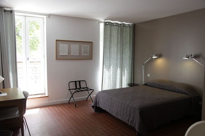 Imagen de la habitación del Hotel H&ocirc;tel Burrhus. Foto 13