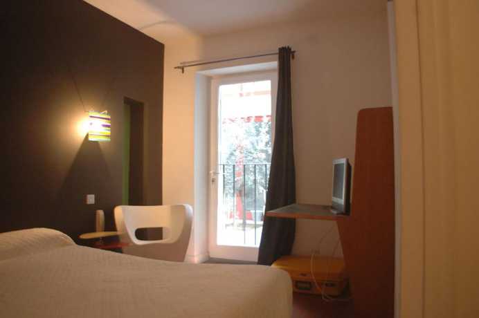 Imagen de la habitación del Hotel H&ocirc;tel Burrhus. Foto 18