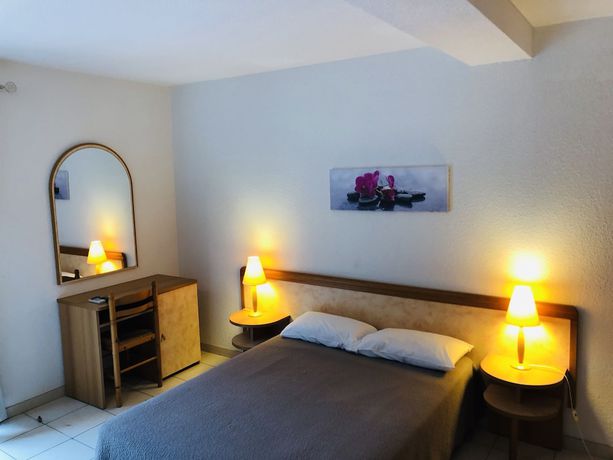 Imagen de la habitación del Hotel H&ocirc;tel Cala di Sole. Foto 10