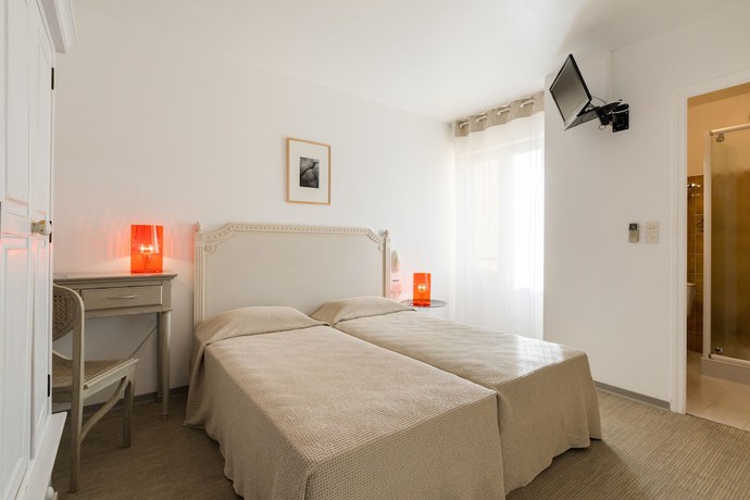 Imagen de la habitación del Hotel H&ocirc;tel Cala di l\'Oru. Foto 11