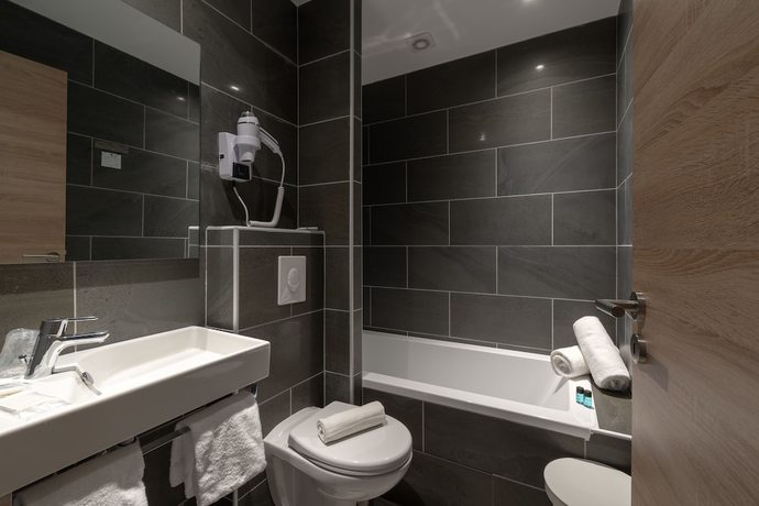 Imagen de la habitación del Hotel H&ocirc;tel Cala di l\'Oru. Foto 16