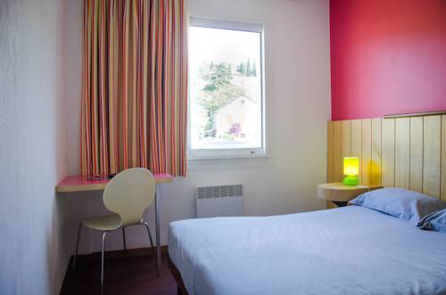 Imagen de la habitación del Hotel H&ocirc;tel California, LE LAVANDOU. Foto 4