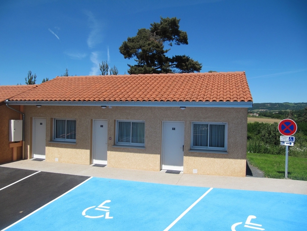 Imagen general del Hotel H&ocirc;tel Cantal Cottages. Foto 3