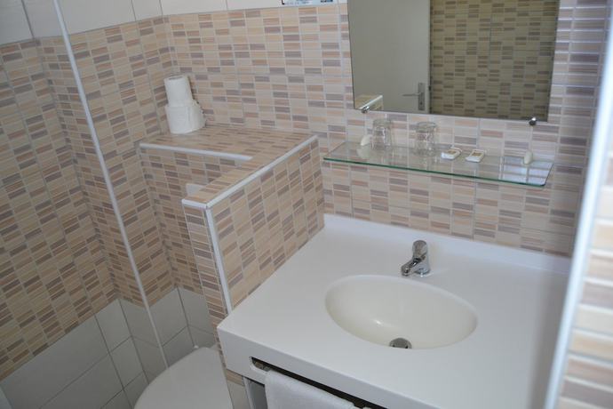 Imagen de la habitación del Hotel H&ocirc;tel Cap Sud. Foto 11