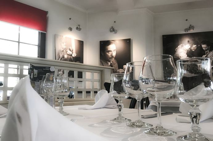 Imagen del bar/restaurante del Hotel Hôtel Carpini. Foto 12