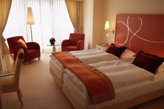 Imagen general del Hotel Hôtel Casino 2000 - Adult Guests Only. Foto 1