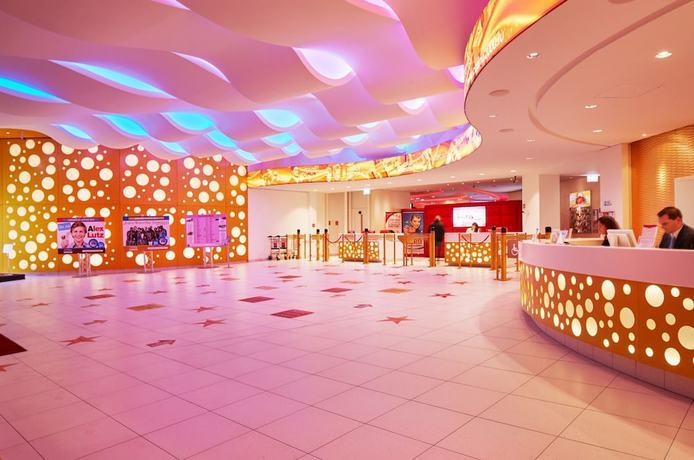 Imagen de los interiores del Hotel H&ocirc;tel Casino 2000 - Adult Guests Only. Foto 16
