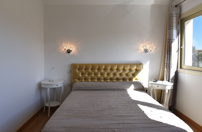 Imagen de la habitación del Hotel H&ocirc;tel Castellu Rossu. Foto 5