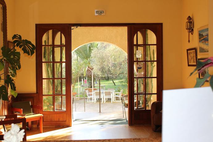 Imagen de los interiores del Hotel H&ocirc;tel Castellu Rossu. Foto 18