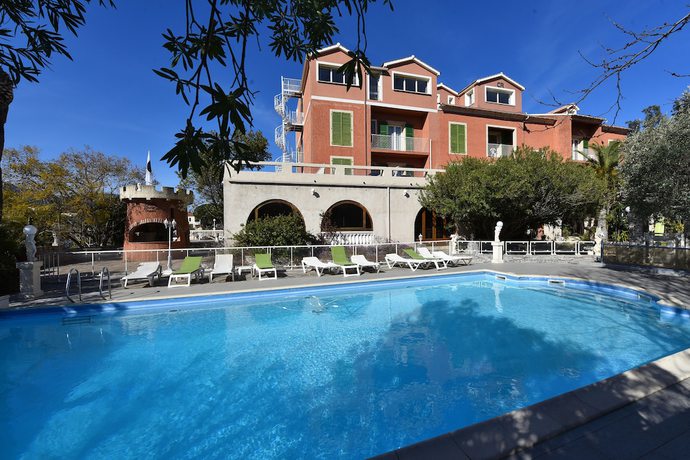 Imagen general del Hotel H&ocirc;tel Castellu Rossu. Foto 1