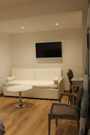 Imagen de la habitación del Hotel H&ocirc;tel Castellu Rossu. Foto 6