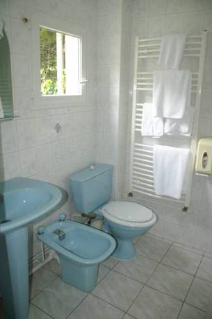 Imagen de la habitación del Hotel H&ocirc;tel C&eacute;leste. Foto 3
