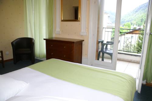 Imagen de la habitación del Hotel H&ocirc;tel C&eacute;leste. Foto 4