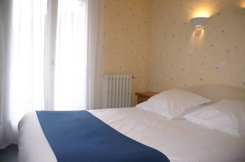 Imagen de la habitación del Hotel H&ocirc;tel C&eacute;leste. Foto 5