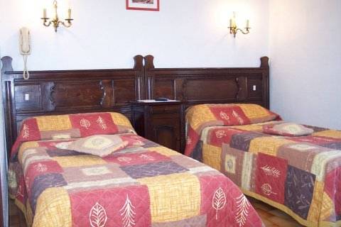 Imagen de la habitación del Hotel Hôtel Central, Digne les Bains. Foto 5