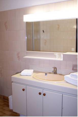 Imagen de la habitación del Hotel Hôtel Central, Digne les Bains. Foto 8