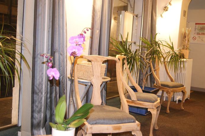 Imagen de los interiores del Hotel H&ocirc;tel Central, PAU. Foto 16