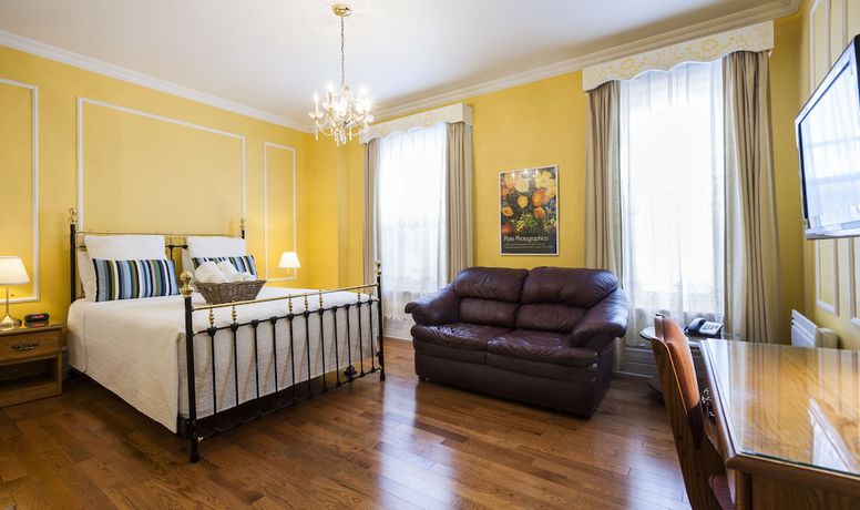 Imagen de la habitación del Hotel H&ocirc;tel Ch&acirc;teau de l\'Argoat. Foto 9