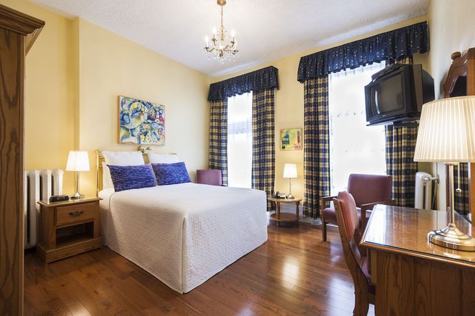 Imagen de la habitación del Hotel H&ocirc;tel Ch&acirc;teau de l\'Argoat. Foto 15