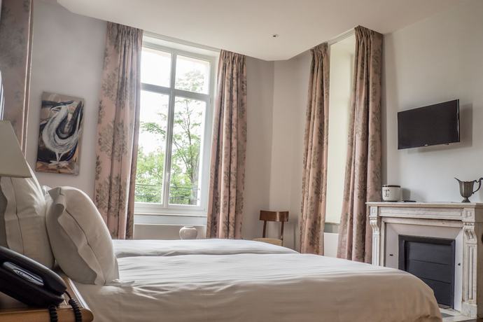 Imagen de la habitación del Hotel H&ocirc;tel Ch&acirc;teau de la Marli&egrave;re. Foto 5