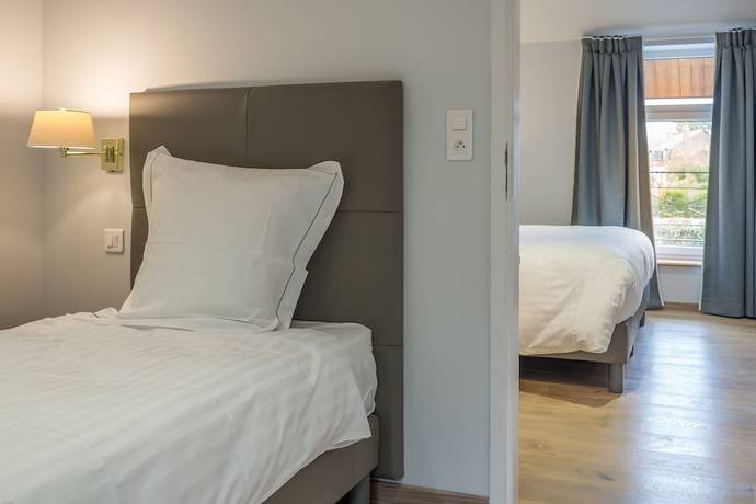 Imagen de la habitación del Hotel H&ocirc;tel Ch&acirc;teau de la Marli&egrave;re. Foto 6