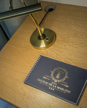 Imagen de la habitación del Hotel H&ocirc;tel Ch&acirc;teau de la Marli&egrave;re. Foto 14