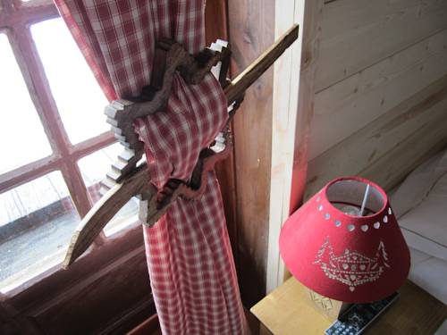 Imagen de la habitación del Hotel H&ocirc;tel Chalet Le Caribou. Foto 7