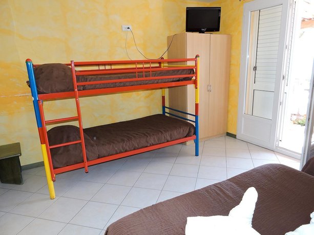 Imagen de la habitación del Hotel H&ocirc;tel Clair de Lune. Foto 7