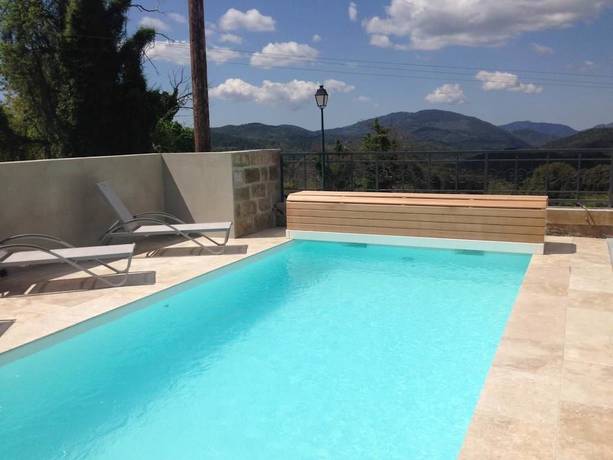 Imagen de la piscina del Hotel H&ocirc;tel Clair de Lune. Foto 20