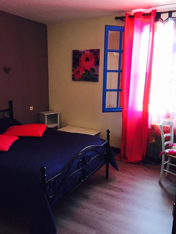 Imagen de la habitación del Hotel H&ocirc;tel Clamador. Foto 8