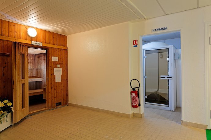 Imagen general del Hotel H&ocirc;tel Club Le Risoux. Foto 4